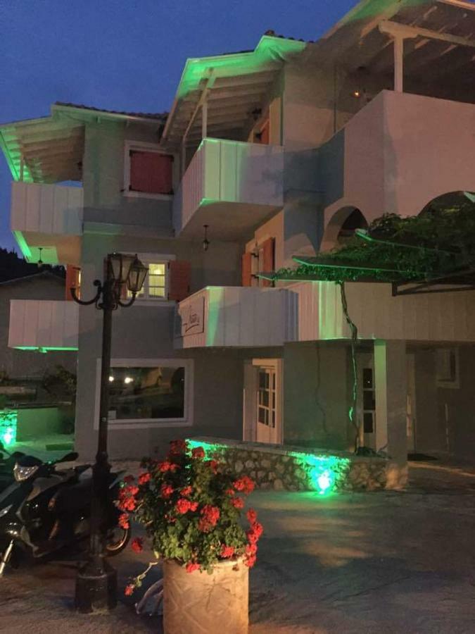 Eolos Apartments With Private Parking Áyios Nikítas المظهر الخارجي الصورة